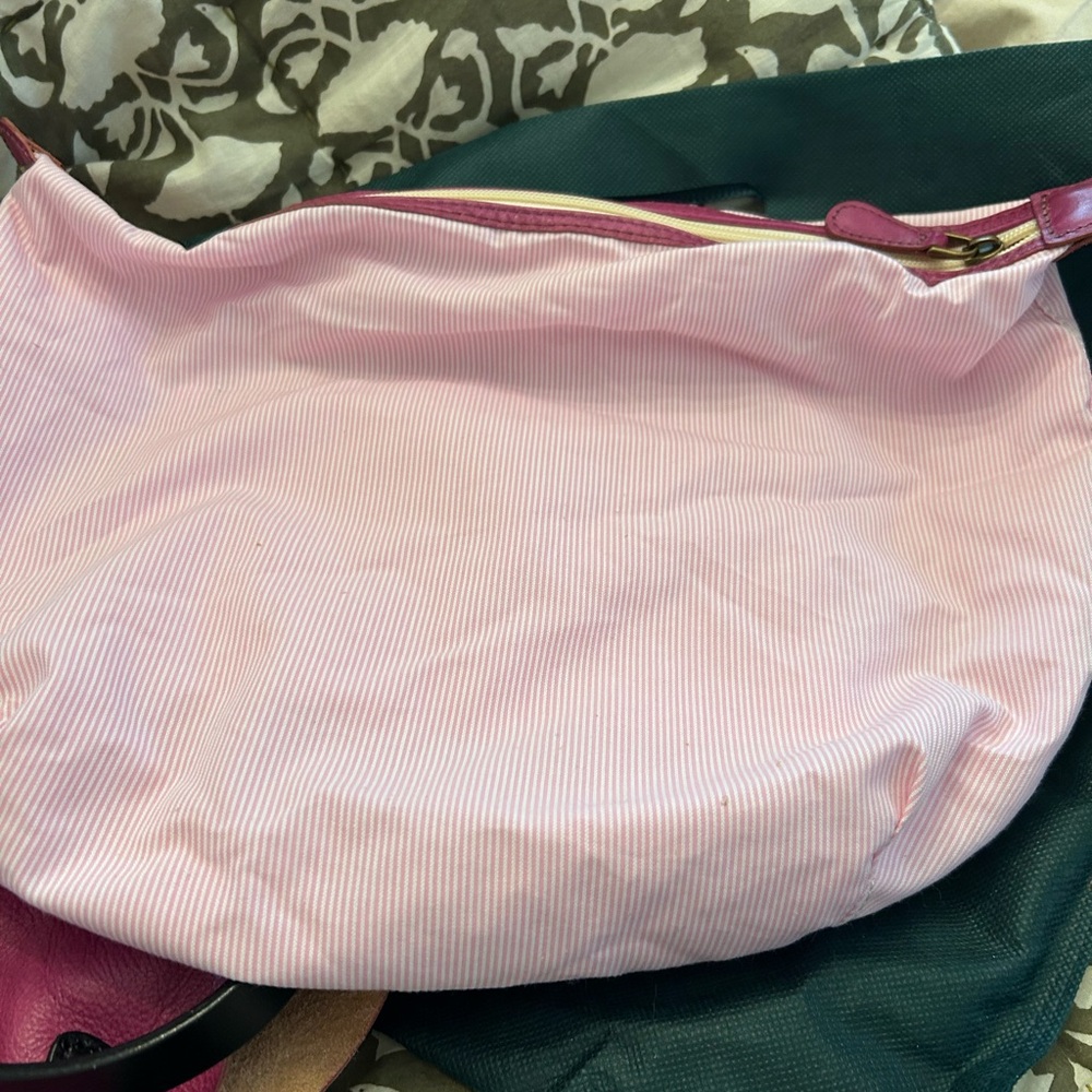 Eco Trend Fuchsia Leather Shoulder Bag - Picture 3 of 6